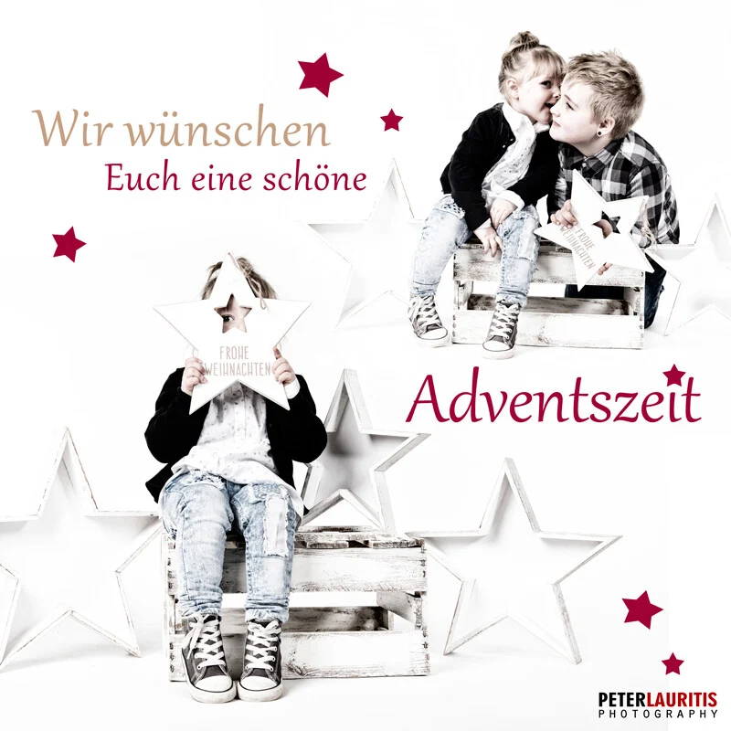 Adventszeit Collage | Peter Lauritis Photography Fototermine vor Weihnachten: Kinder mit Stern auf Holzkisten, Schriftzug Adventszeit