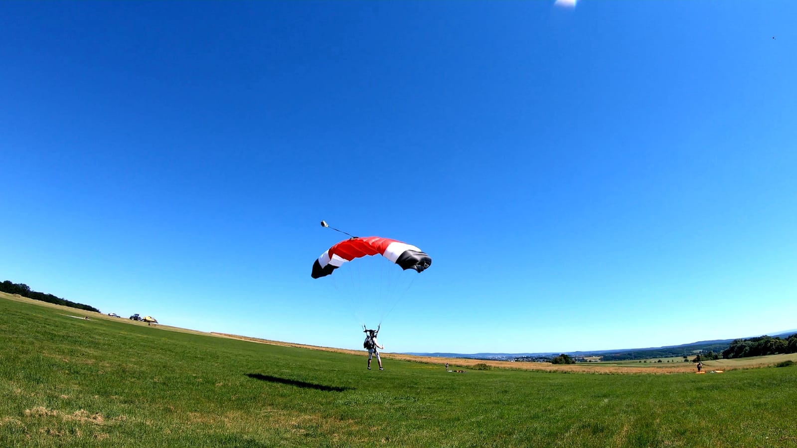 skydive fallschirmspringen peter lauritis